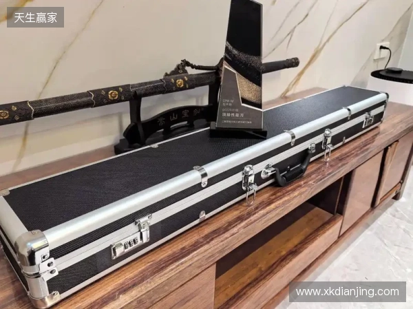 腰横秋水雁翎刀！恭喜CW获得极限之地2025冠军！